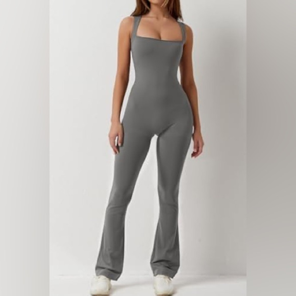 Qinsen Jumpsuit Green Medium Romper One Piece Fit Seamless Full Length Boot Cut